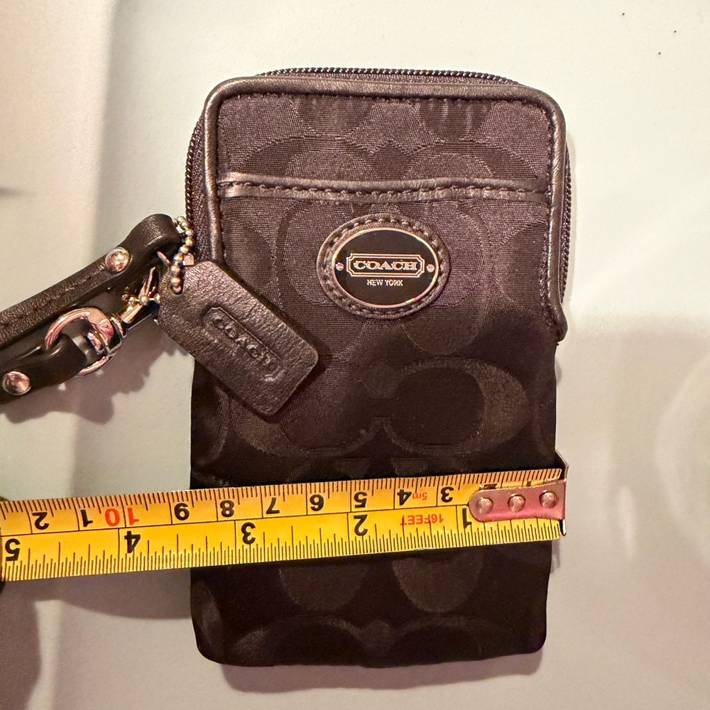 Coach Signature Black Phone Holster - Picture 7 of 8
